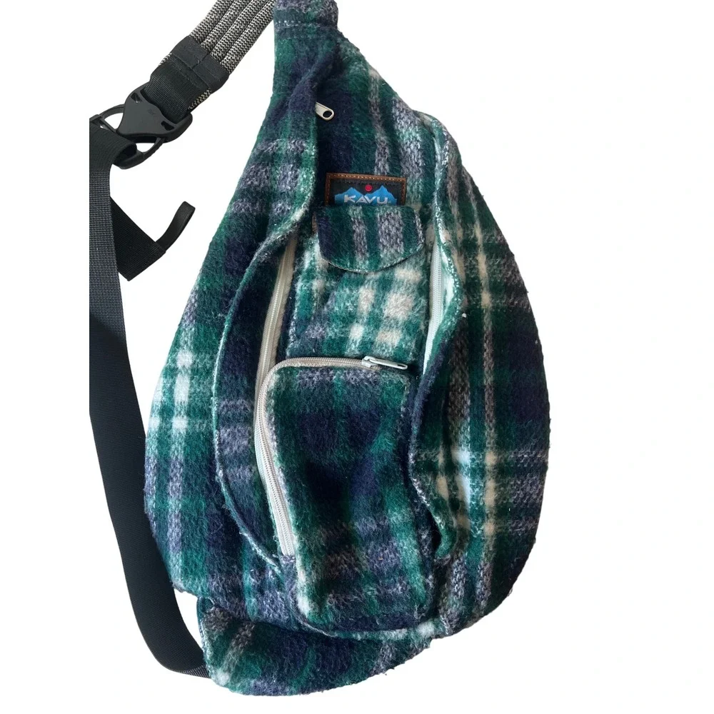 Kavu brand material